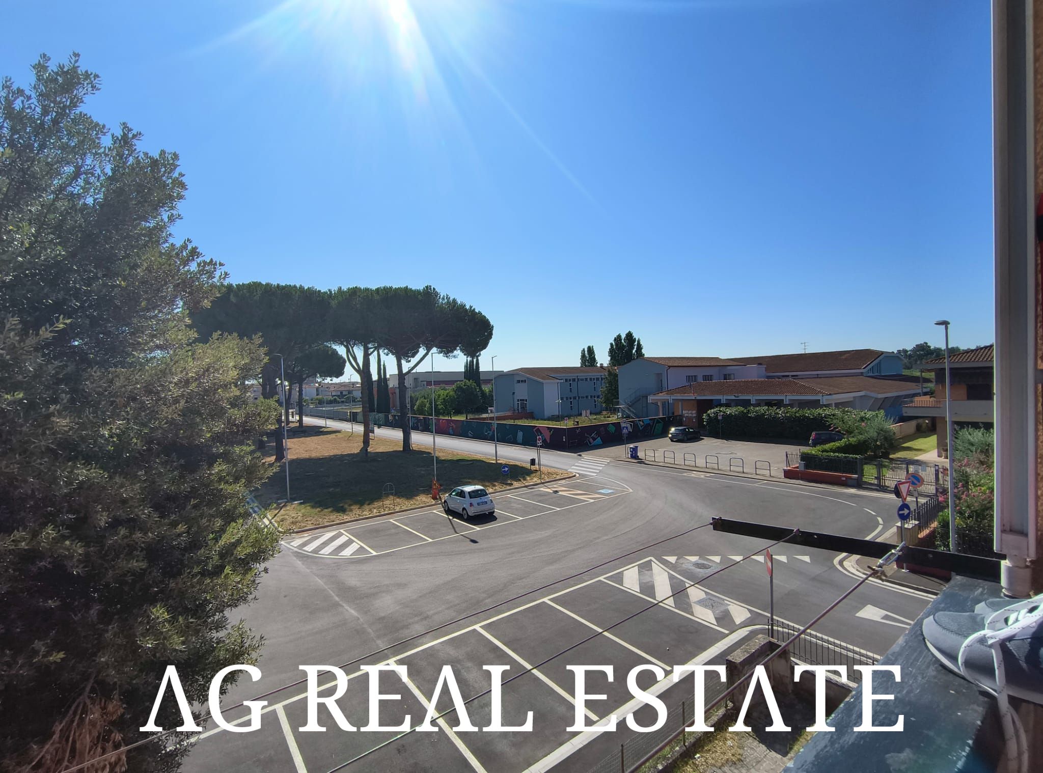 CASTELFRANCO DI SOTTO, APPARTAMENTO, 5 VANI, CON 2 GARAGE E POSTO AUTO