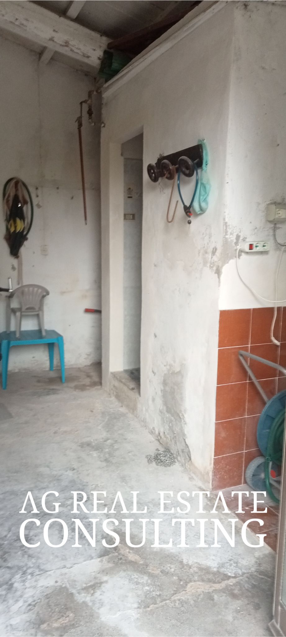 APPARTAMENTO IN VILLA DUPLEX CON GIARDINO E POSTI AUTO