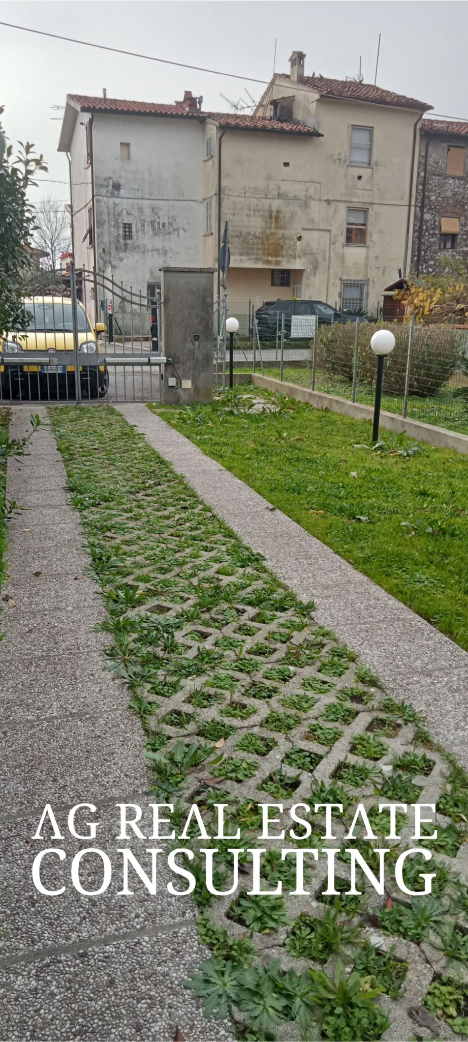 APPARTAMENTO IN VILLA DUPLEX CON GIARDINO E POSTI AUTO