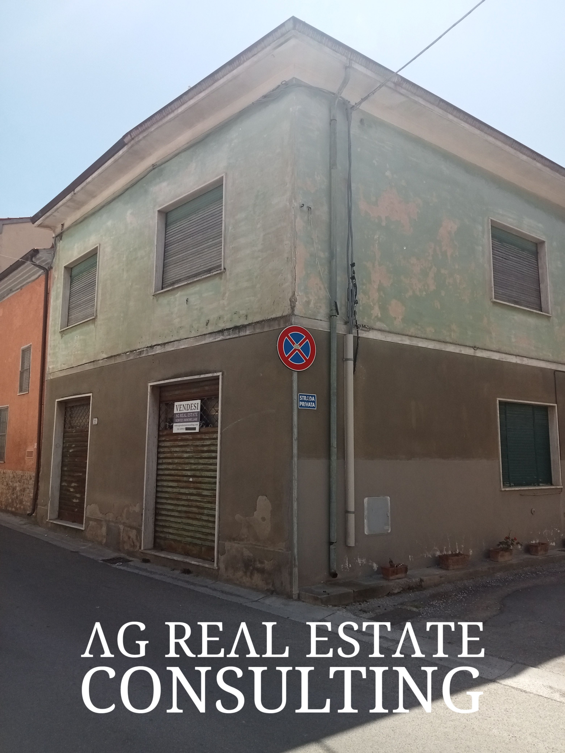 CASA INDIPENDENTE CON RESEDE E GARAGE