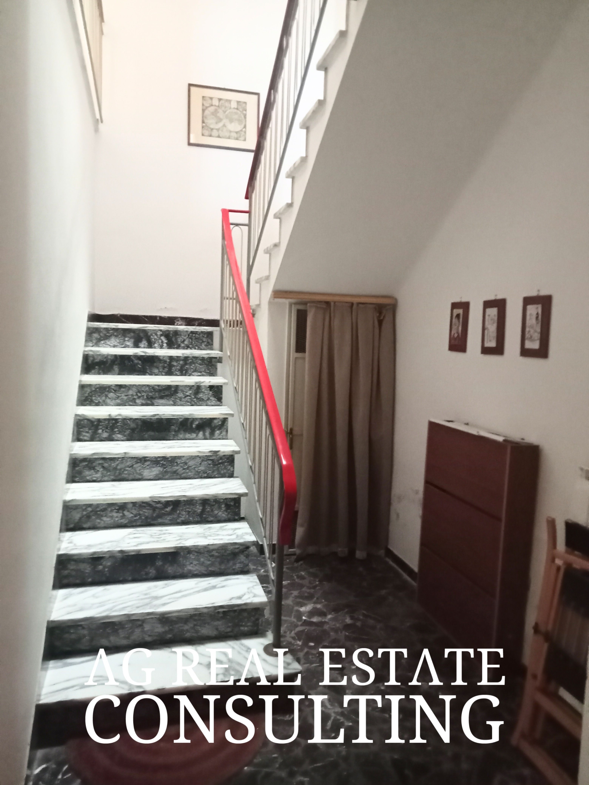 CASA INDIPENDENTE CON RESEDE E GARAGE