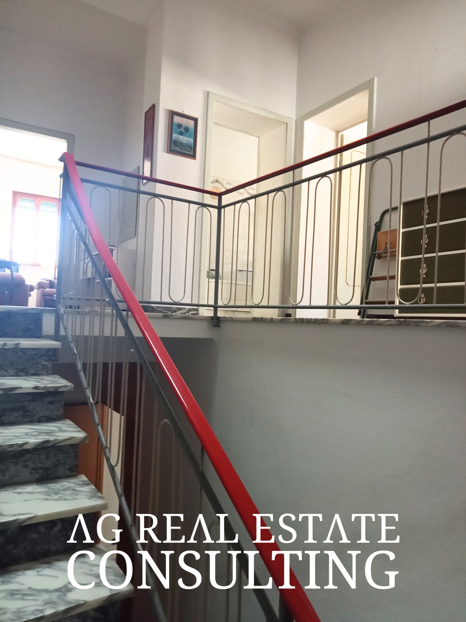 CASA INDIPENDENTE CON RESEDE E GARAGE